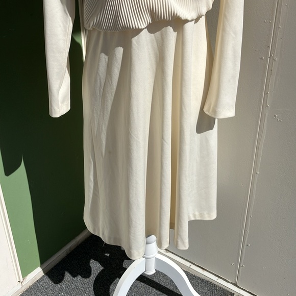 Vintage 70s Cream Cowl Neck Dress - Picture 3 of 5